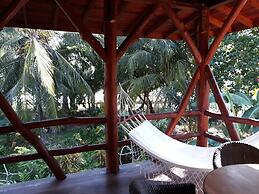 Bluff Beach Retreat