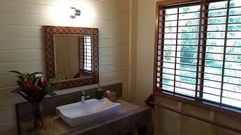Bluff Beach Retreat