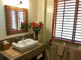Bluff Beach Retreat