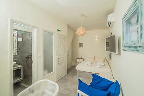 Kaleidoscope Cave Houses Oia