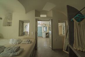 Kaleidoscope Cave Houses Oia