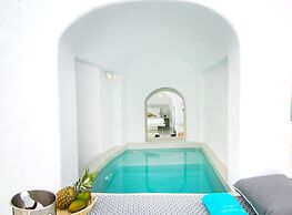 Kaleidoscope Cave Houses Oia