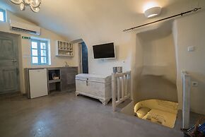 Kaleidoscope Cave Houses Oia