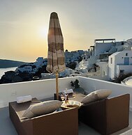 Kaleidoscope Cave Houses Oia