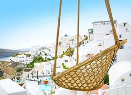 Kaleidoscope Cave Houses Oia