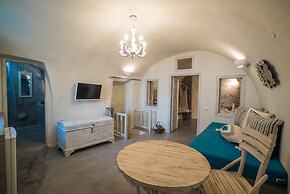 Kaleidoscope Cave Houses Oia