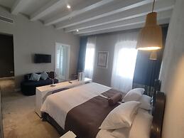 XII Century Heritage Hotel