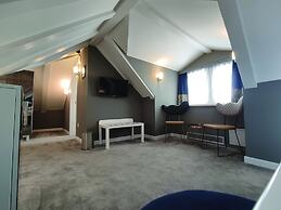 XII Century Heritage Hotel