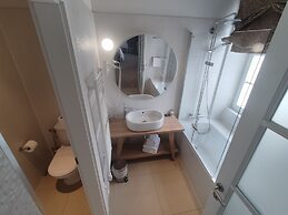 XII Century Heritage Hotel