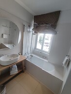 XII Century Heritage Hotel