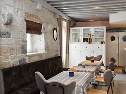 XII Century Heritage Hotel