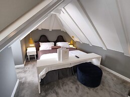 XII Century Heritage Hotel