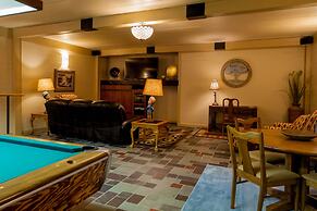 The Oakwood Inn – Adults Only