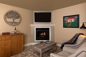 The Oakwood Inn – Adults Only