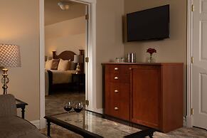 The Oakwood Inn – Adults Only