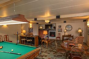 The Oakwood Inn – Adults Only