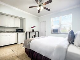 Hollywood Beach Seaside