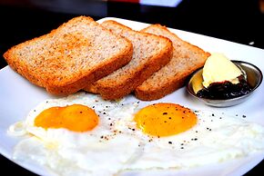 Minka Backpackers Hostel