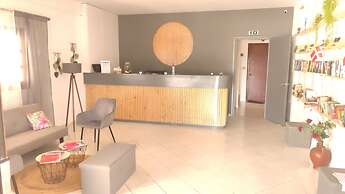 Smaragda Hotel