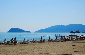 Andreolas Beach Hotel