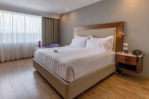 HS HOTSSON Hotel Silao