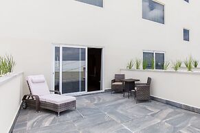 HS HOTSSON Hotel Silao