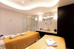 HS HOTSSON Hotel Silao