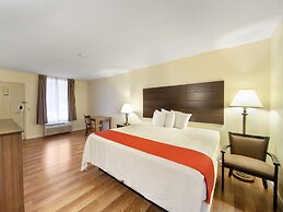 Days Inn & Suites by Wyndham Brewton