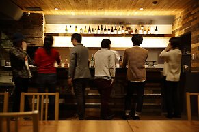 Kyou Bar Lounge & Inn