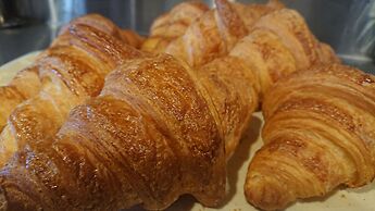 Kyou Bar Lounge & Inn