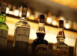 Kyou Bar Lounge & Inn