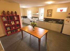 Montacute Boutique Bunkhouse