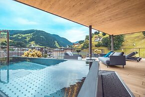 DAS EDELWEISS - Salzburg Mountain Resort