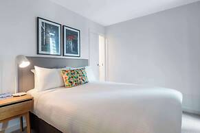 Oaks Melbourne Southbank Suites