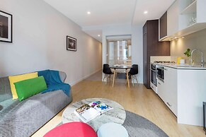Oaks Melbourne Southbank Suites