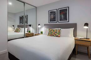 Oaks Melbourne Southbank Suites