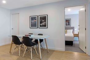 Oaks Melbourne Southbank Suites
