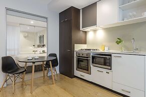 Oaks Melbourne Southbank Suites