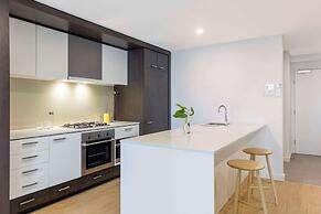 Oaks Melbourne Southbank Suites