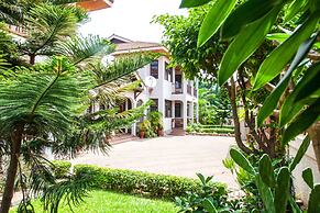Mahogany Lodge, Cantonments