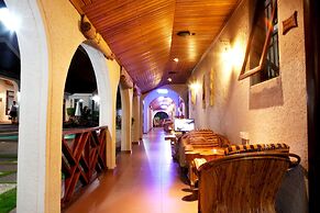 Mahogany Lodge, Cantonments