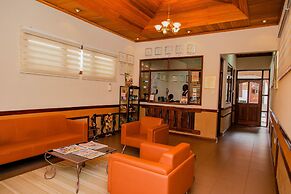 Mahogany Lodge, Cantonments