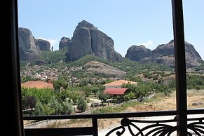 Grand Meteora Hotel