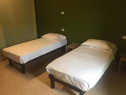 Milan Hotel - Hostel