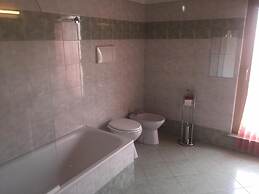 Milan Hotel - Hostel