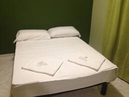 Milan Hotel - Hostel
