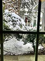 The Mount Vernon Inn