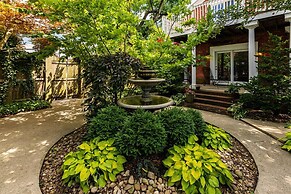 The Mount Vernon Inn