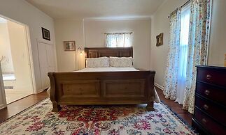 The Mount Vernon Inn