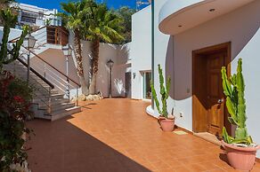 Villa Los Cuatro Arcos